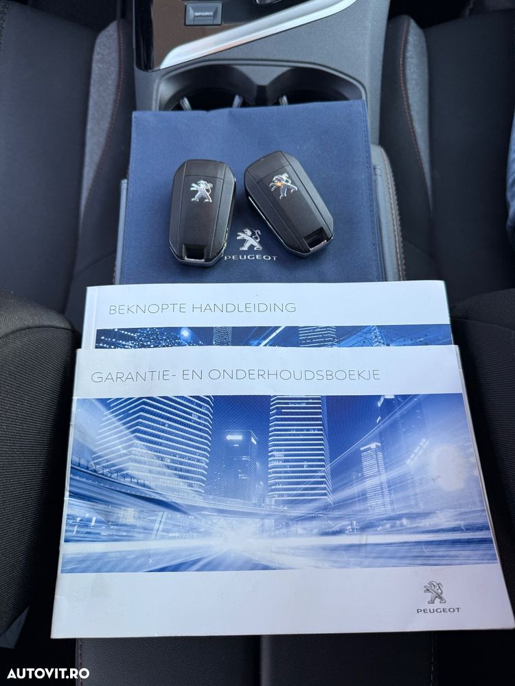 Peugeot 3008 PureTech 130 Stop & Start GPF EAT8 Active Business-Paket - 21