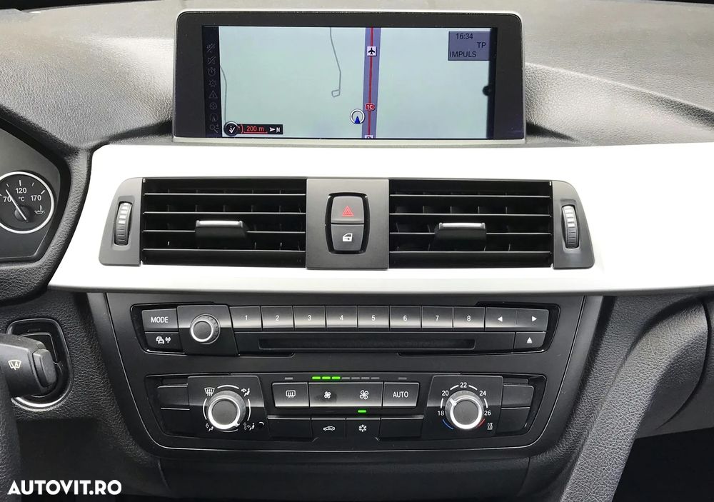 BMW Seria 3 320i Aut. - 7