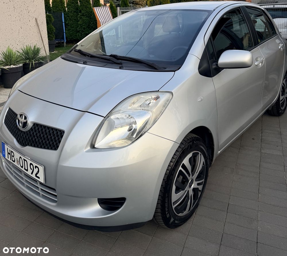 Toyota Yaris 1.3 Luna Hit - 26