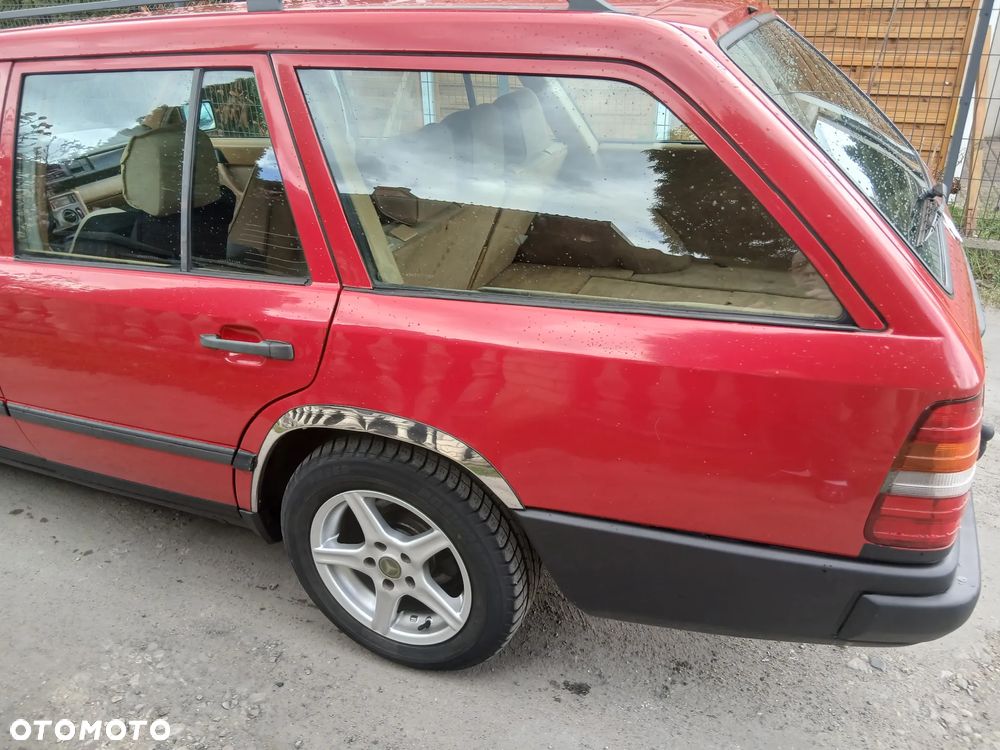 Mercedes-Benz W124 (1984-1993) - 30