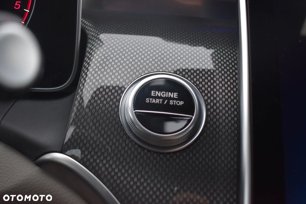 Mercedes-Benz GLC 300 de PHEV 4-Matic Avantgarde - 28