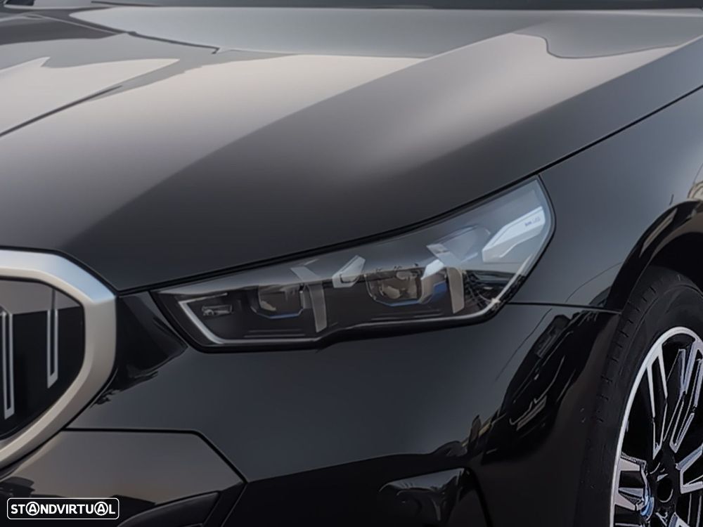 BMW 530 e Pack Desportivo M - 3