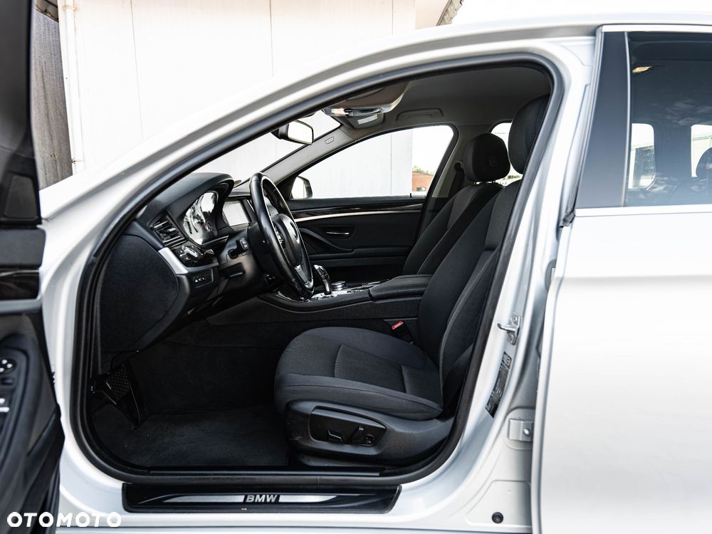 BMW Seria 5 - 23