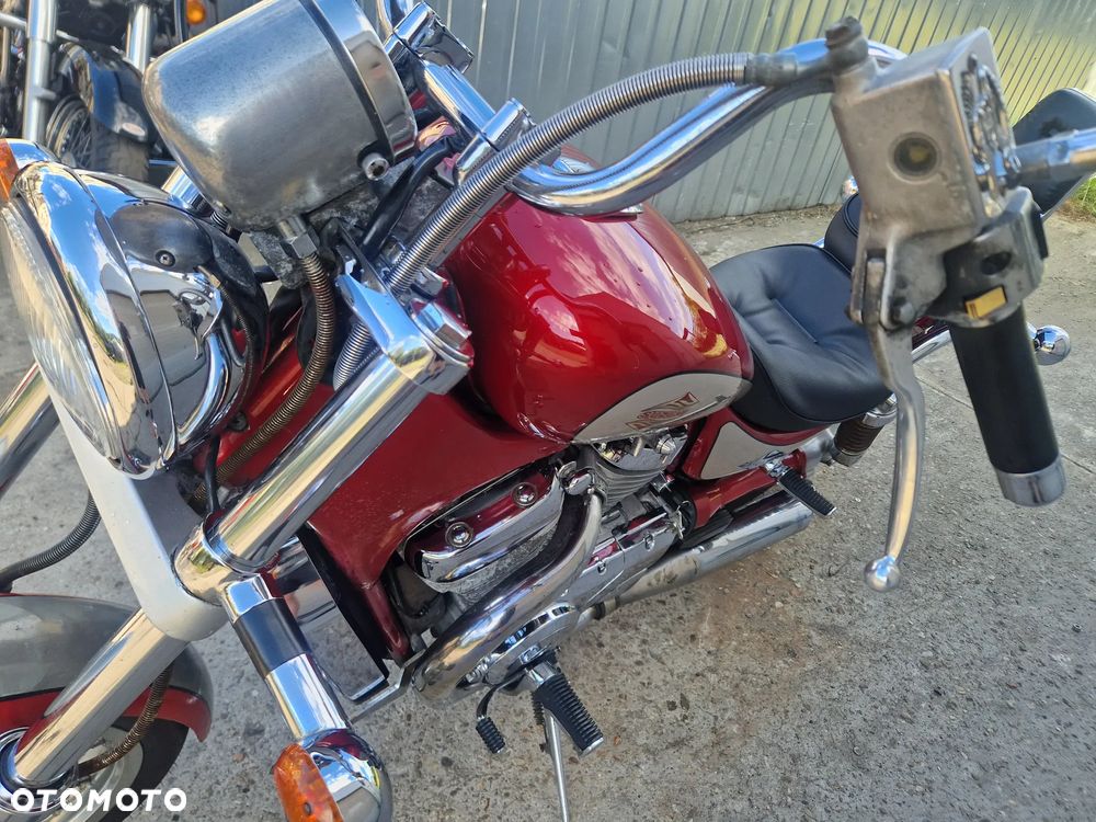 Suzuki Intruder - 29