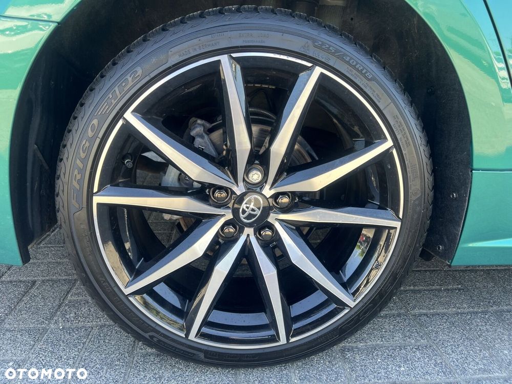 Toyota Corolla 2.0 Hybrid GR Sport - 18