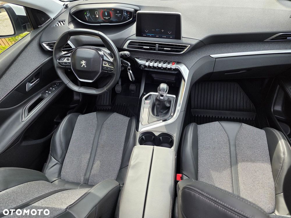 Peugeot 3008 - 12
