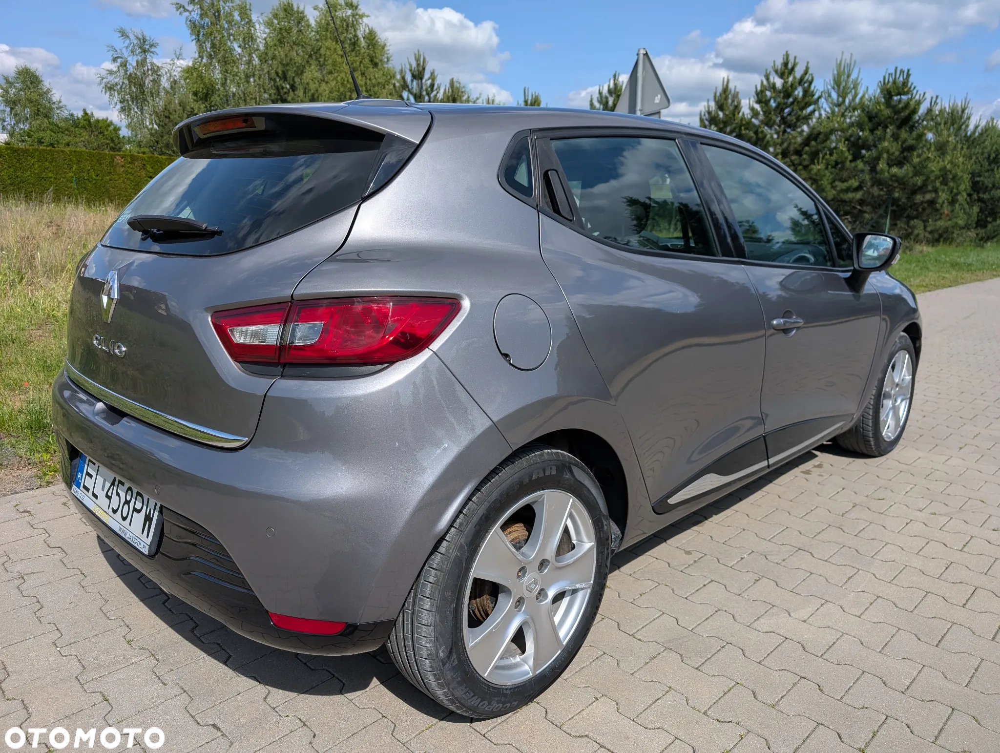 Renault Clio 1.2 16V Zen - 10
