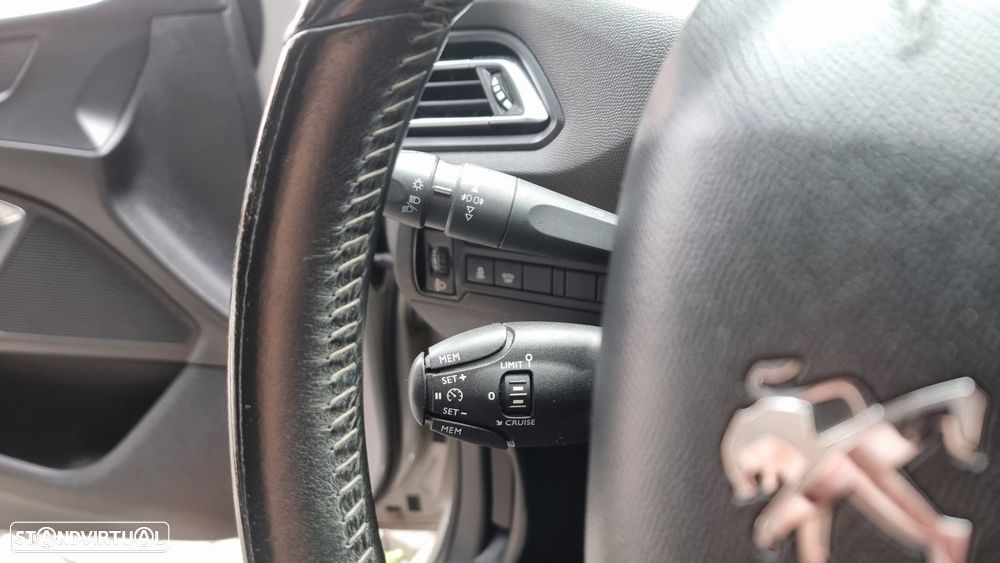 Peugeot 308 SW 1.6 BlueHDi Access - 18