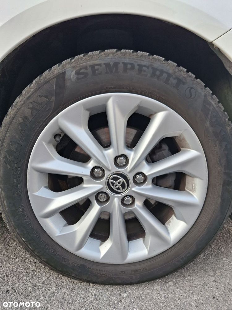 Toyota Corolla - 19