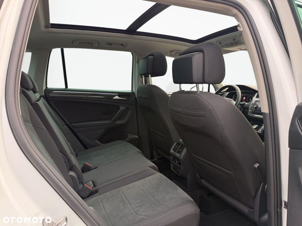Volkswagen Tiguan 2.0 TSI 4Mot Elegance DSG - 40