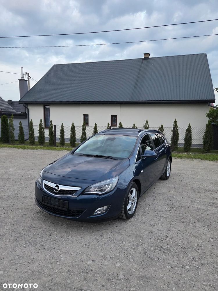 Opel Astra 1.6 Turbo Sport - 2