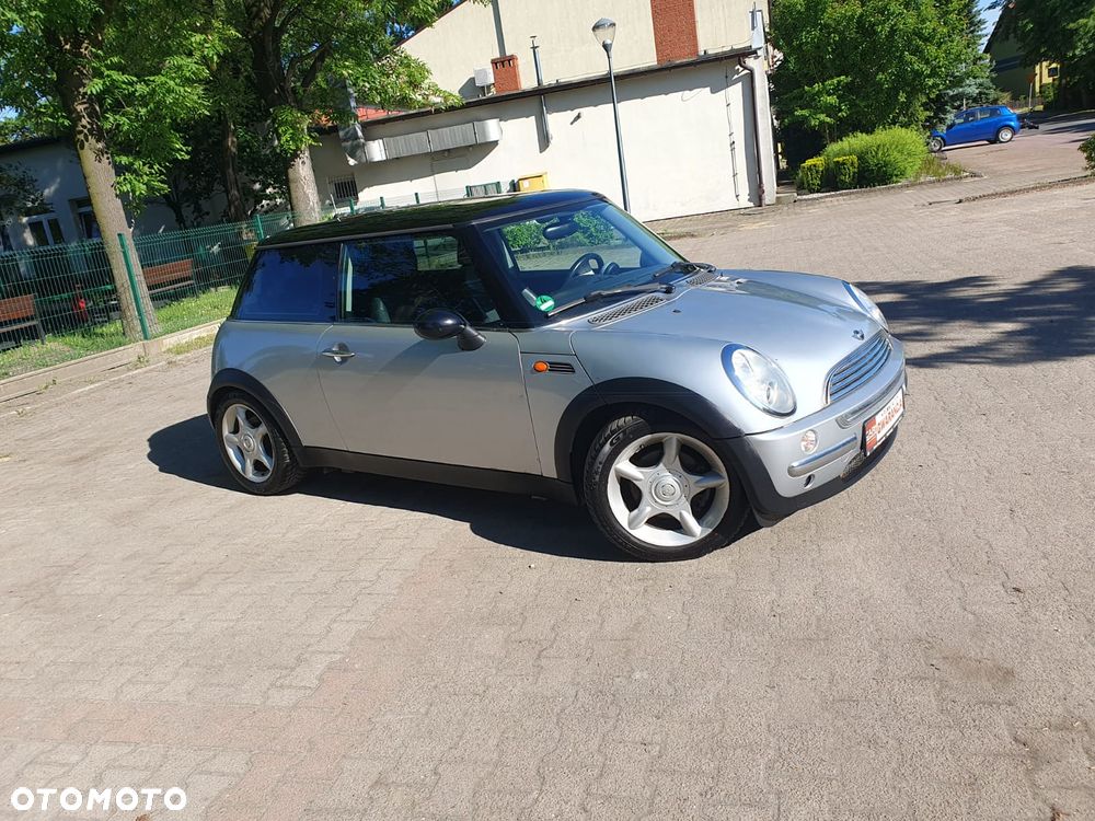 MINI Cooper Seven - 5