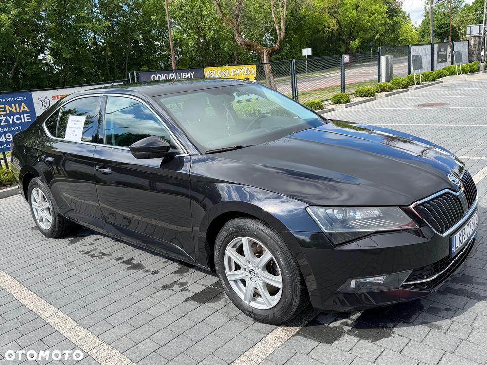 Skoda Superb 1.6 TDI Ambition DSG - 4