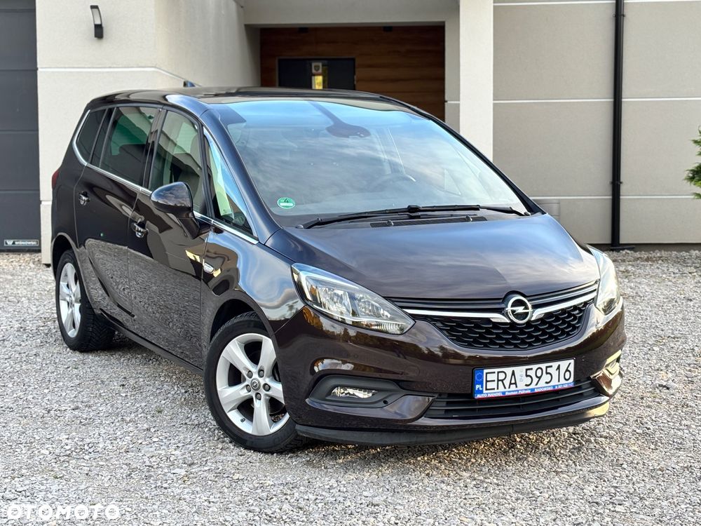 Opel Zafira 1.6 T SIDI Cosmo S&S - 1