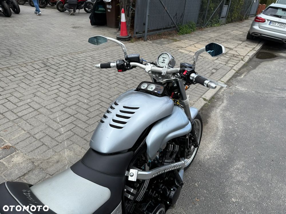 Yamaha V-MAX - 10