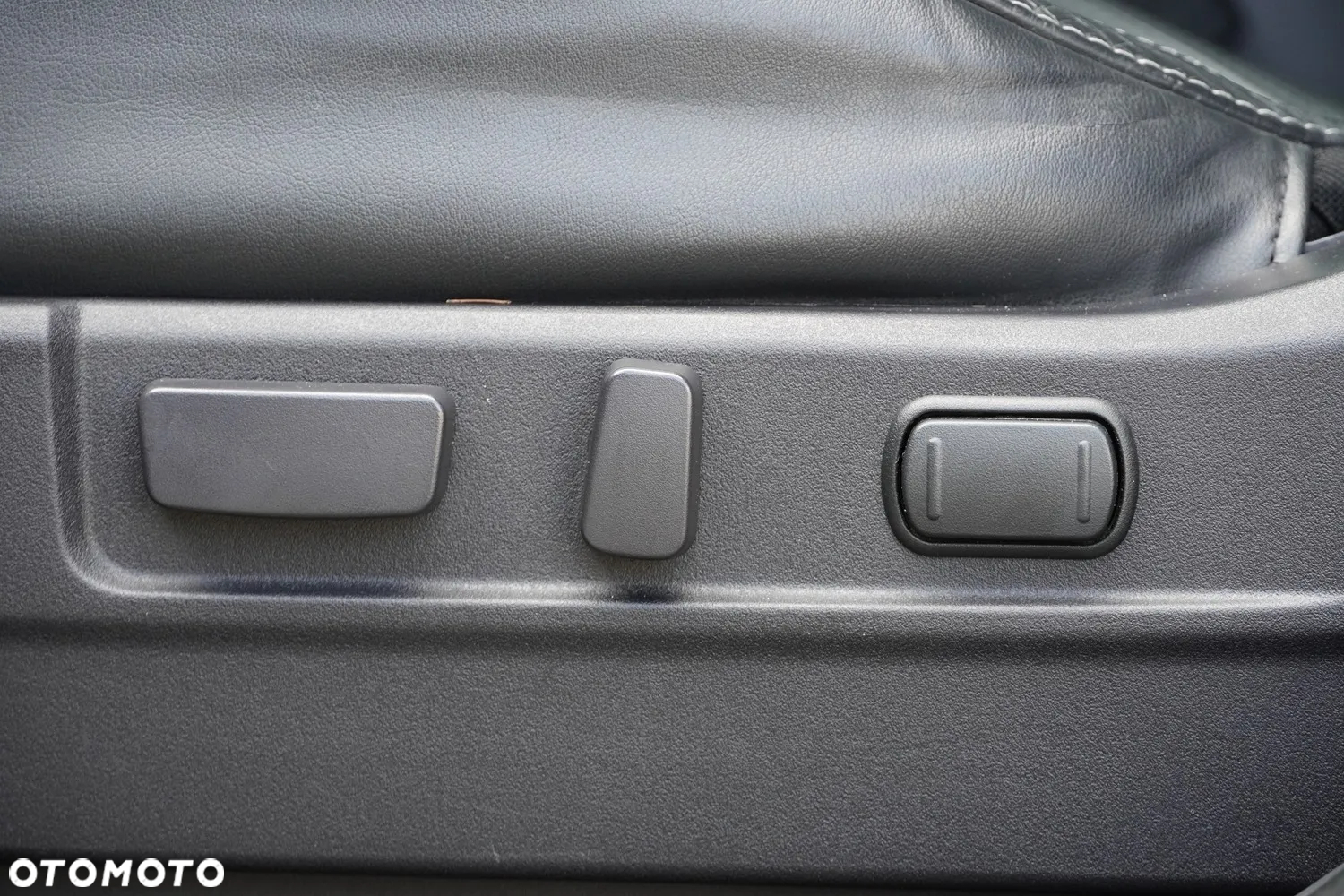 Mitsubishi Outlander ver-phev-instyle-plus - 23