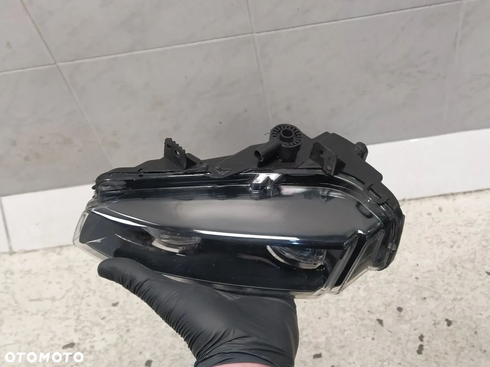 RANGE ROVER EVOQUE L538 HALOGEN PRZECIWMGIELNY LEWY PRAWY CZARNY ŚRODEK - 4