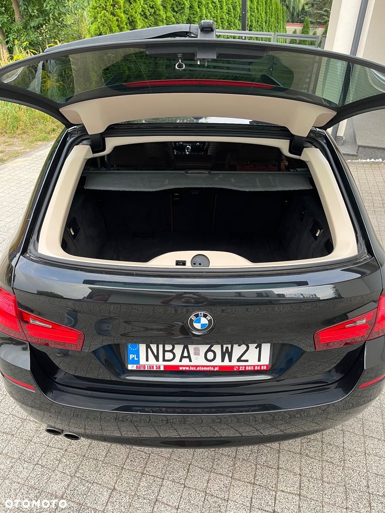BMW Seria 5 530d xDrive Modern Line - 24