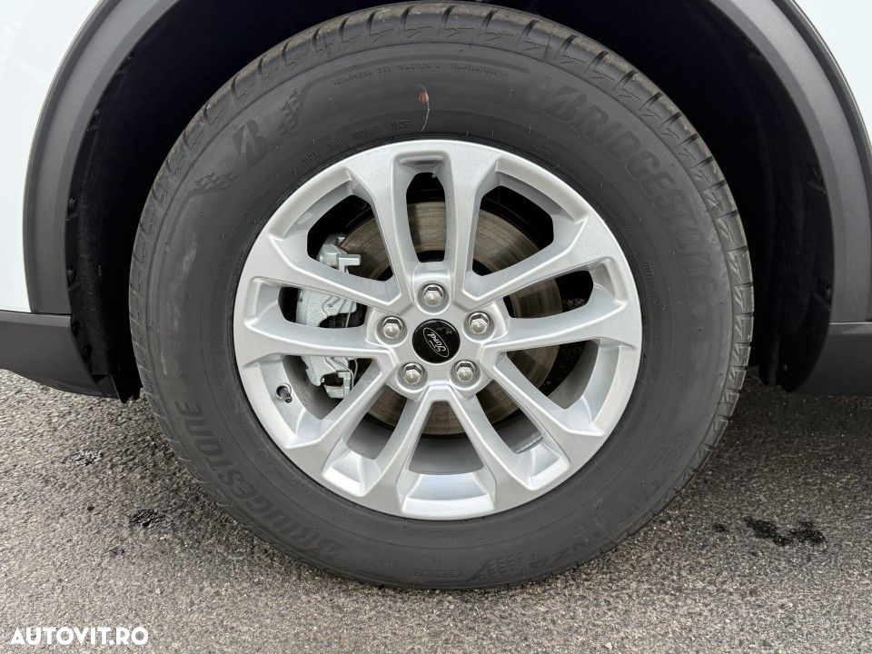 Ford Kuga - 5