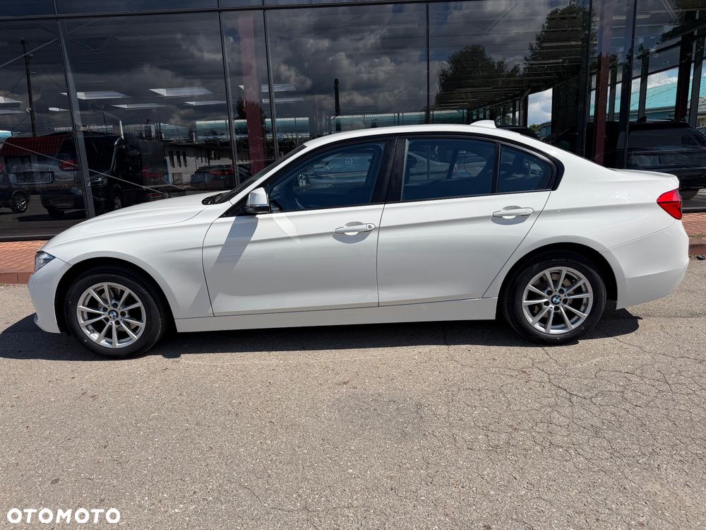 BMW Seria 3 318i Advantage - 4