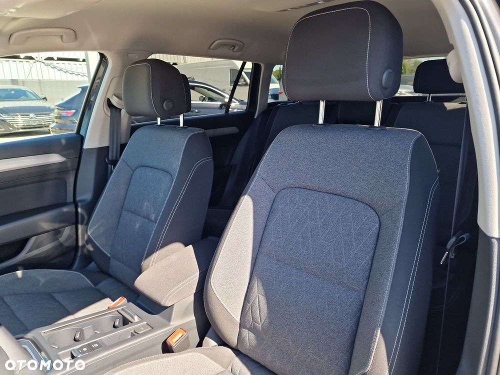 Volkswagen Passat - 14