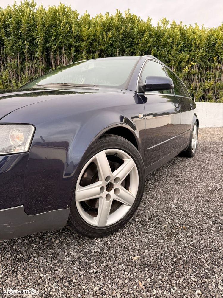 Audi A4 Avant 2.5 TDI quattro - 20