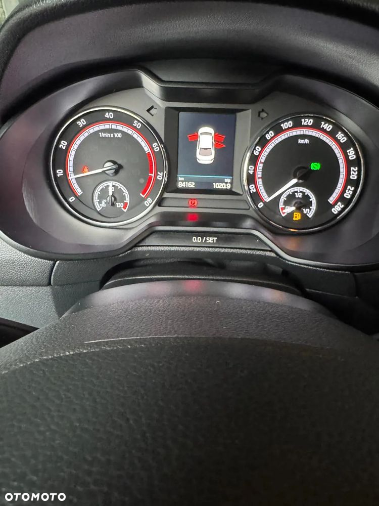 Skoda Octavia 2.0 TSI RS Challenge 245 DSG - 4