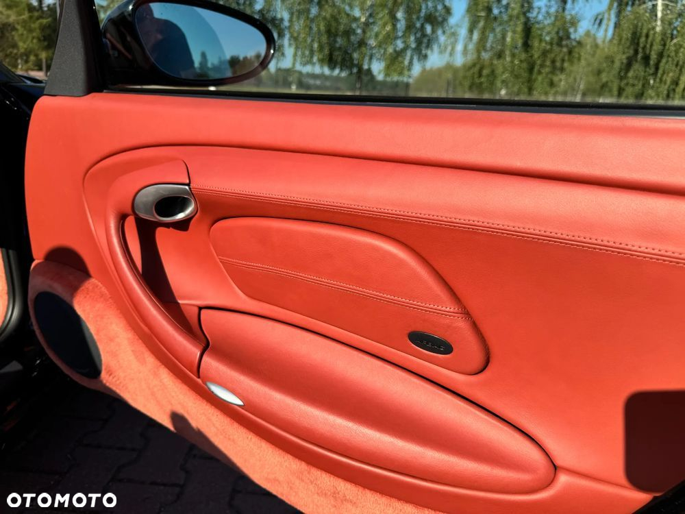 Porsche 911 Carrera Cabrio - 9