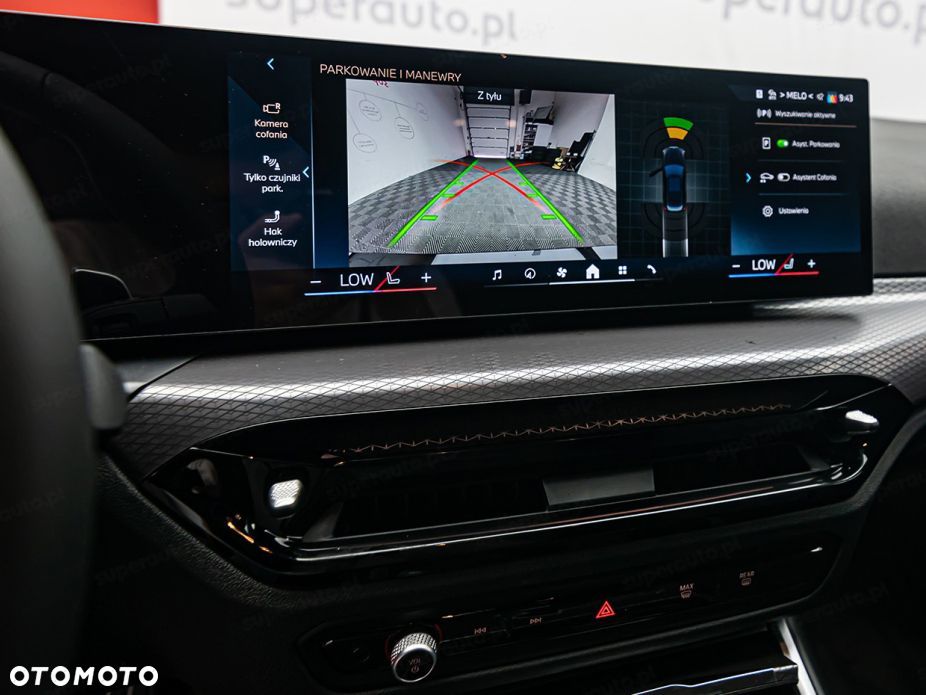 BMW Seria 3 330i xDrive M Sport - 11