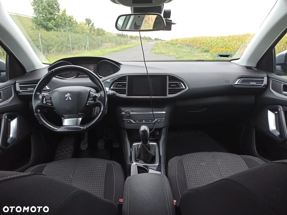 Peugeot 308 PureTech 110 Stop & Start Style - 8