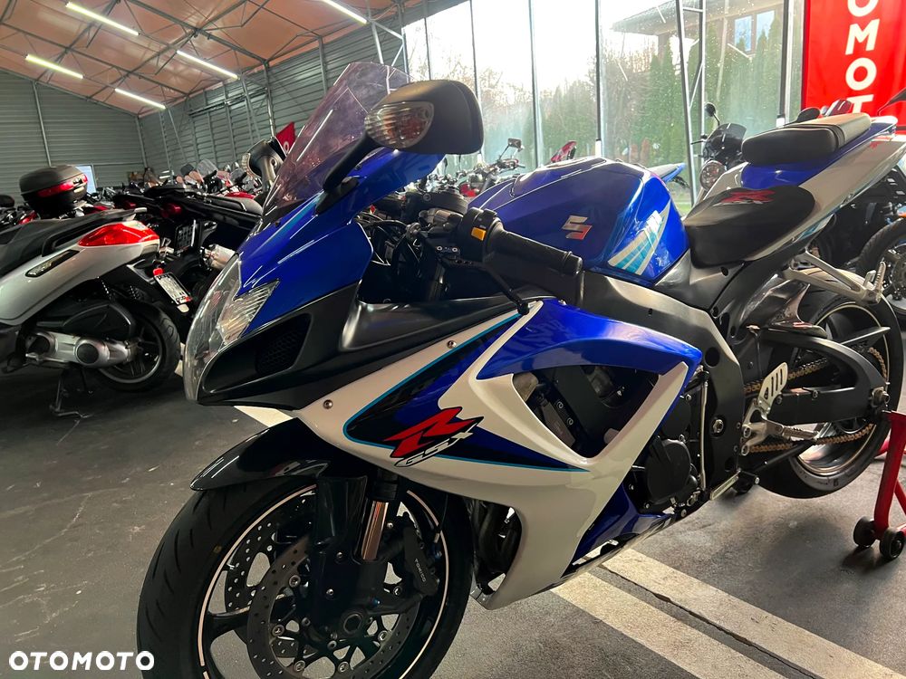 Suzuki GSX-R - 10