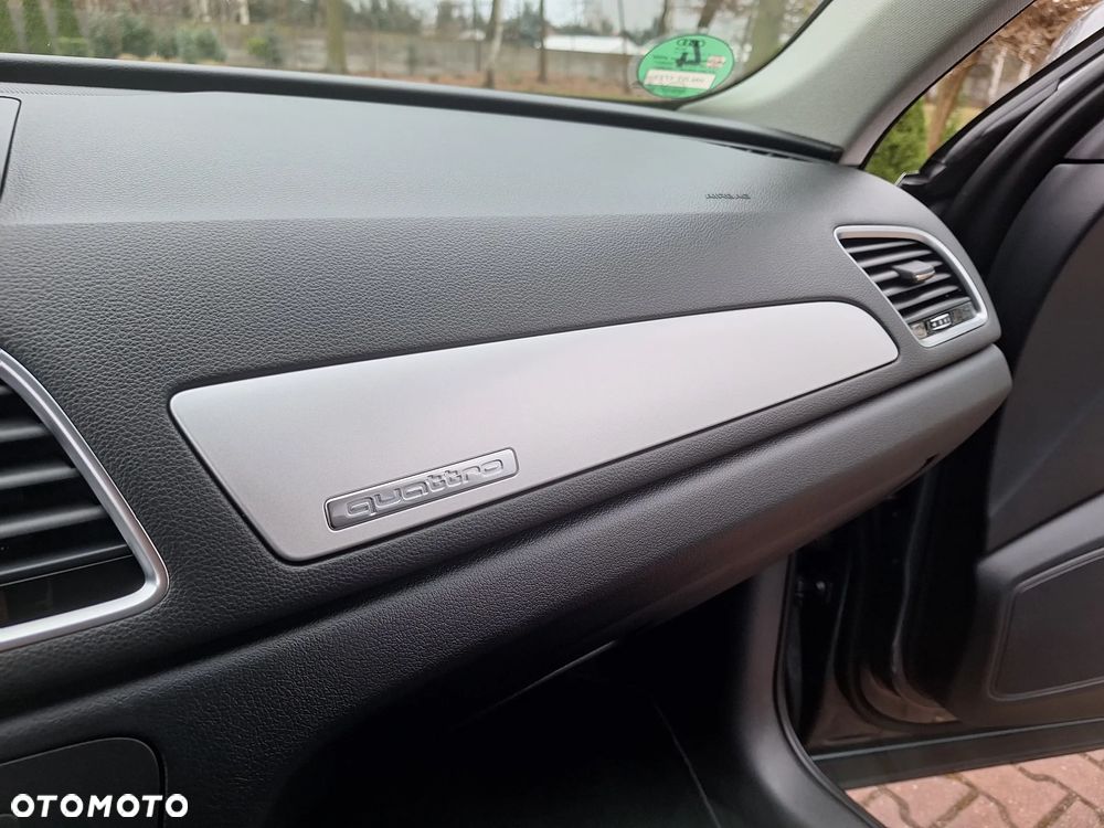 Audi Q3 2.0 TFSI Quattro S tronic sport - 23