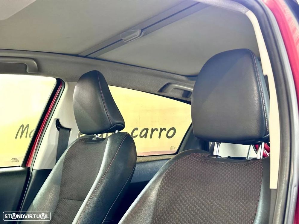 Toyota Yaris 1.4 D-4D Sport +P.Tec. +P.Plus+P.Luxury - 10