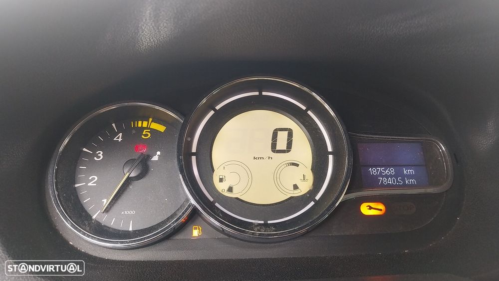 Renault Mégane 1.5 dCi Dynamique - 6