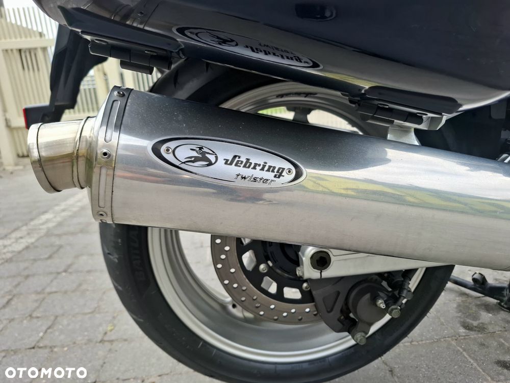 Yamaha FJR - 9