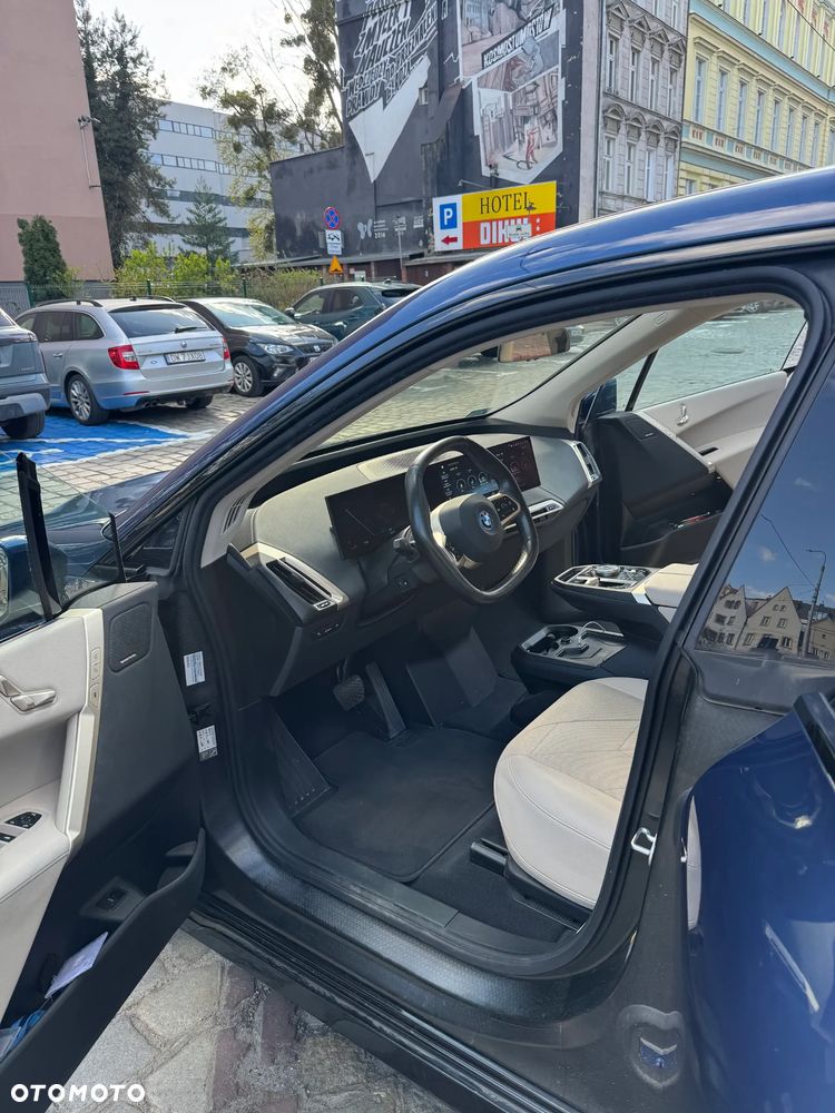 BMW iX xDrive40 76.6kWh - 3