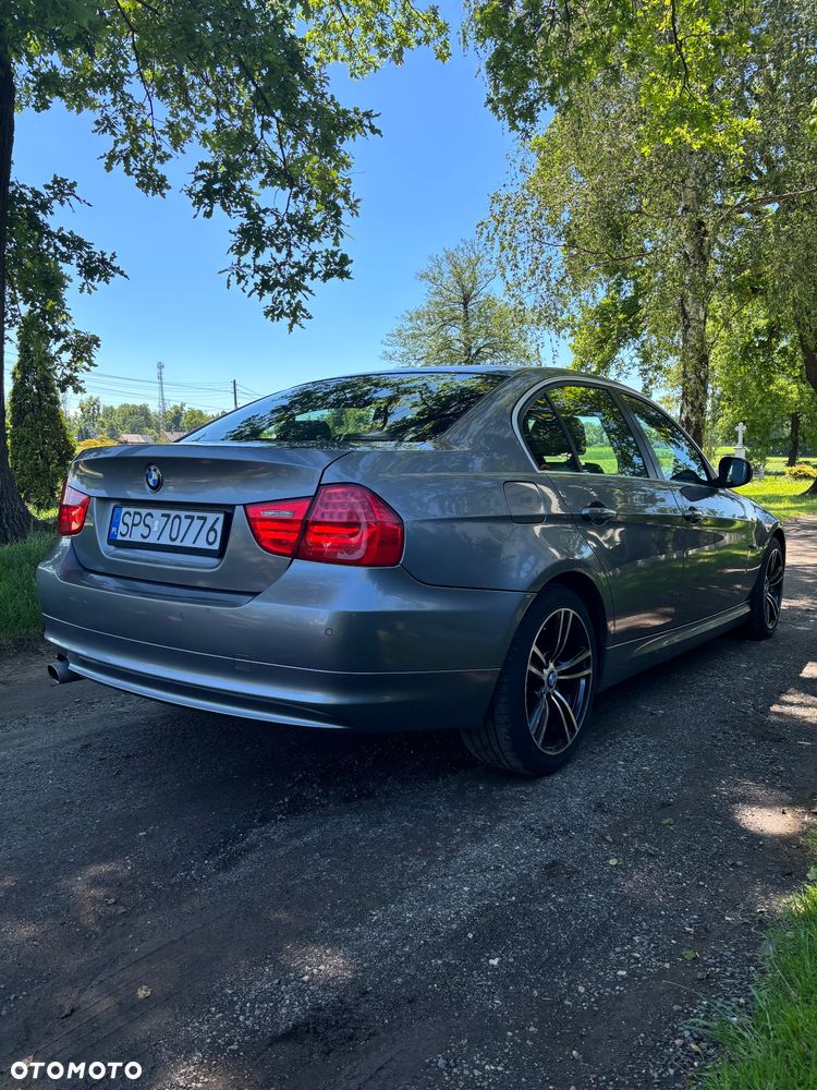 BMW Seria 3 320d - 5