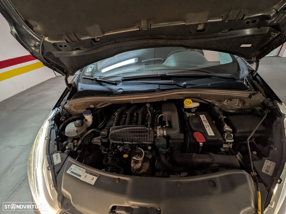 Peugeot 208 1.2 PureTech Active - 6