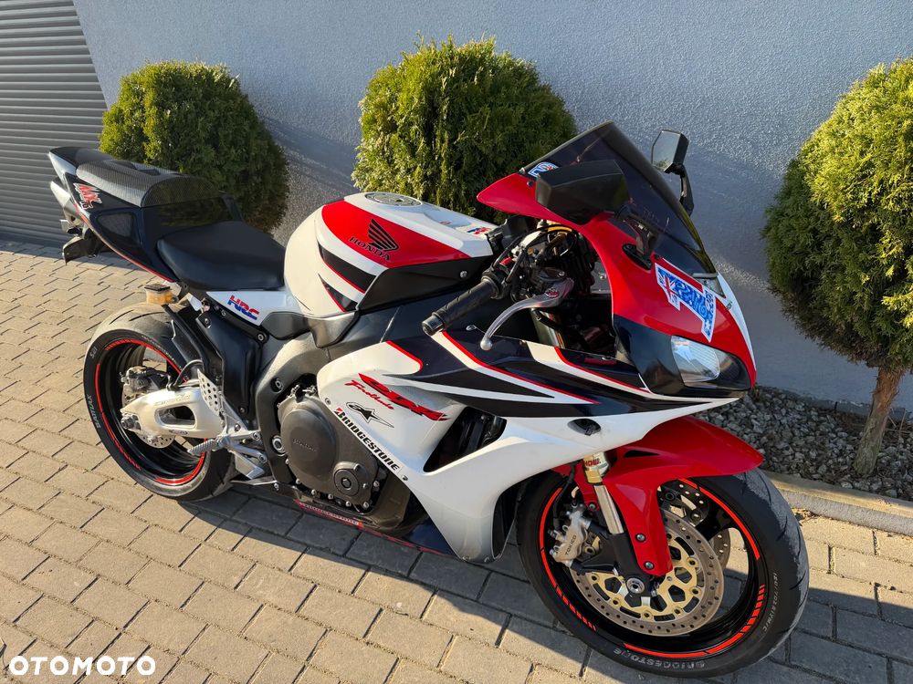 Honda CBR - 37