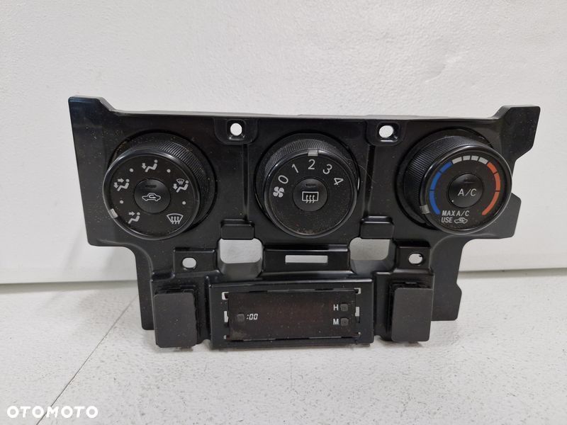 toyota matrix 2 ii e140 panel nawiewu klimatyzacji przełączniki zegarek - 1