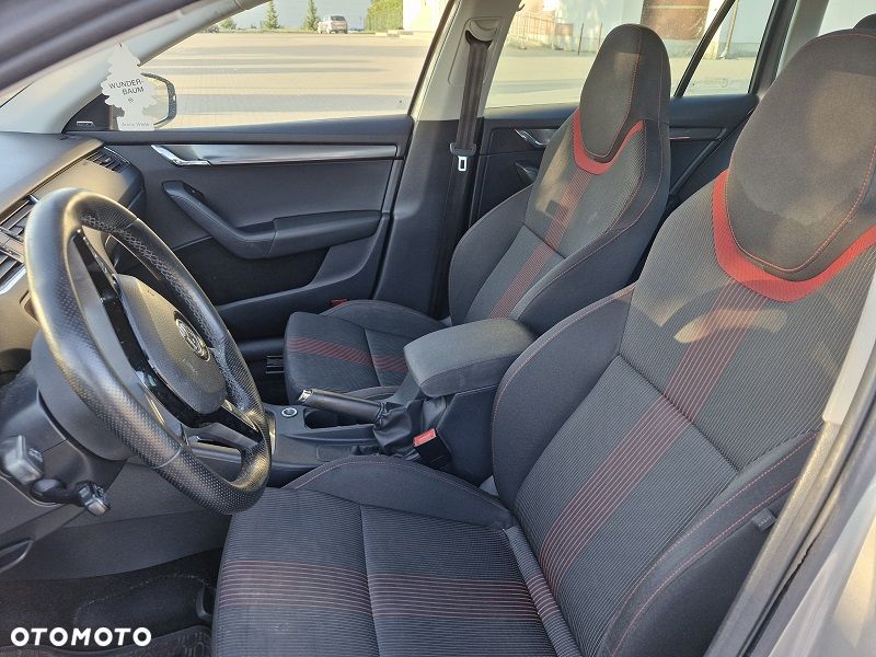 Skoda Octavia 2.0 TDI 4x4 Style DSG - 13