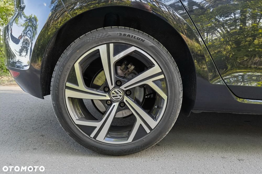 Volkswagen Golf 1.6 TDI BlueMotion Technology Lounge - 18