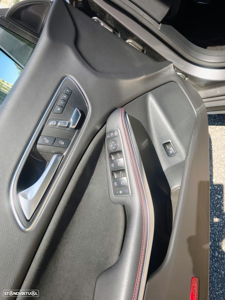 Mercedes-Benz CLA 180 d 7G-DCT AMG Line - 10