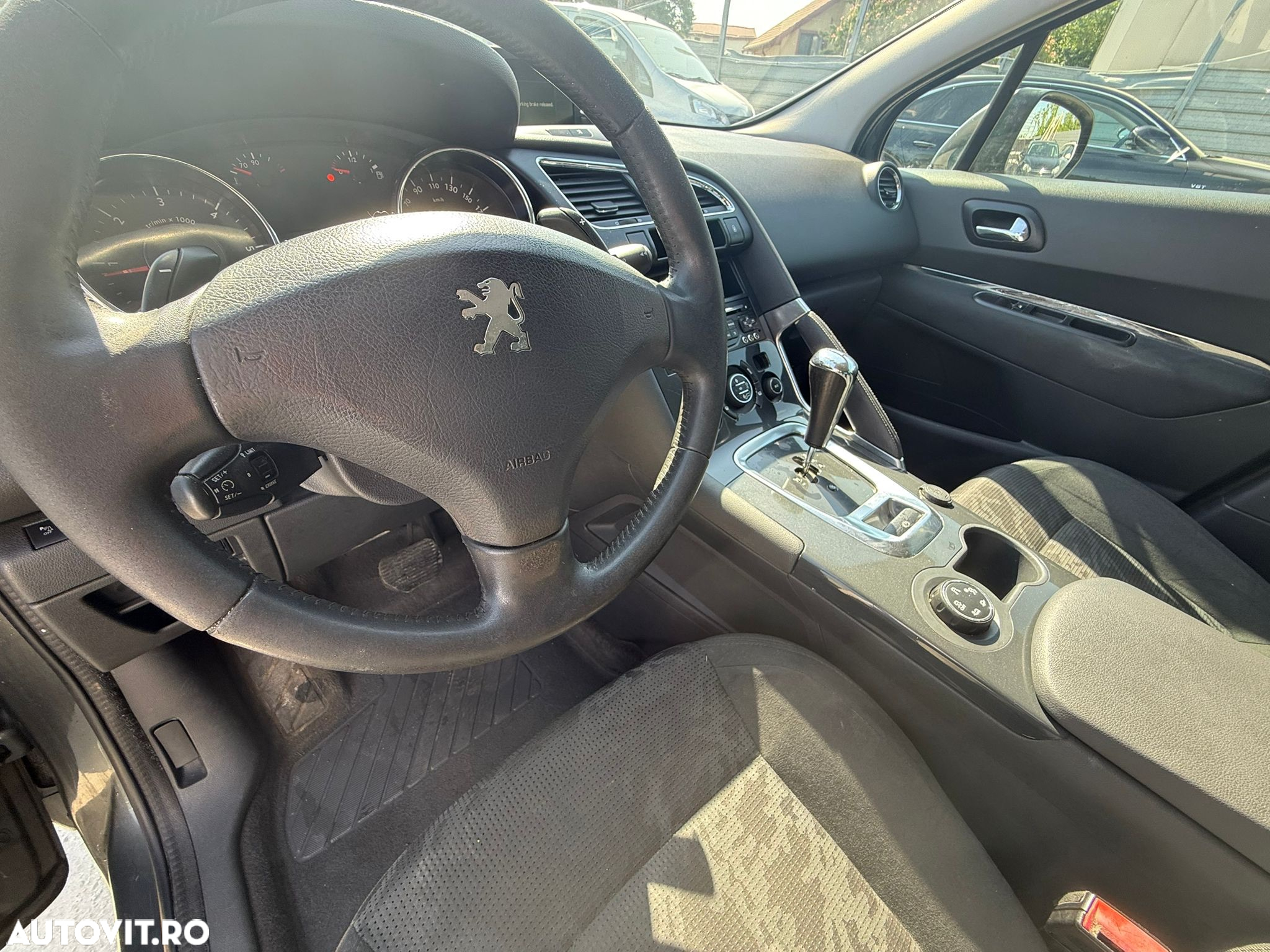 Peugeot 3008 1.6 HDI FAP STT Active - 10