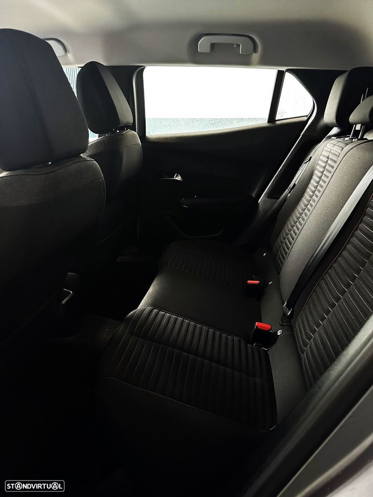 Peugeot 2008 1.2 PureTech Active - 4