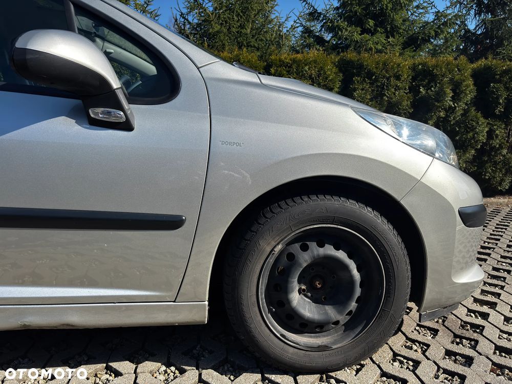 Peugeot 207 1.4 16V Trendy - 5