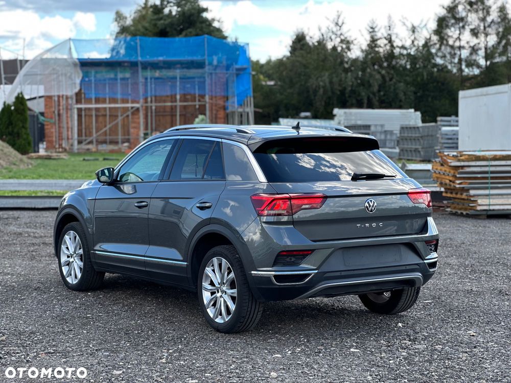 Volkswagen T-Roc - 14