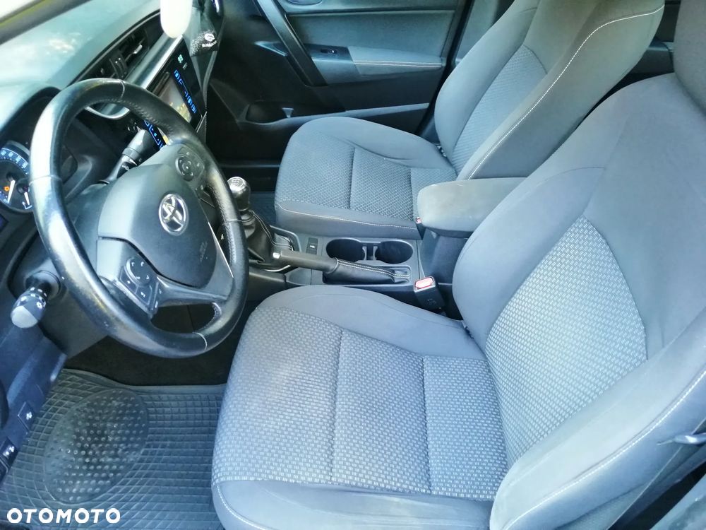 Toyota Corolla 1.6 Comfort - 16