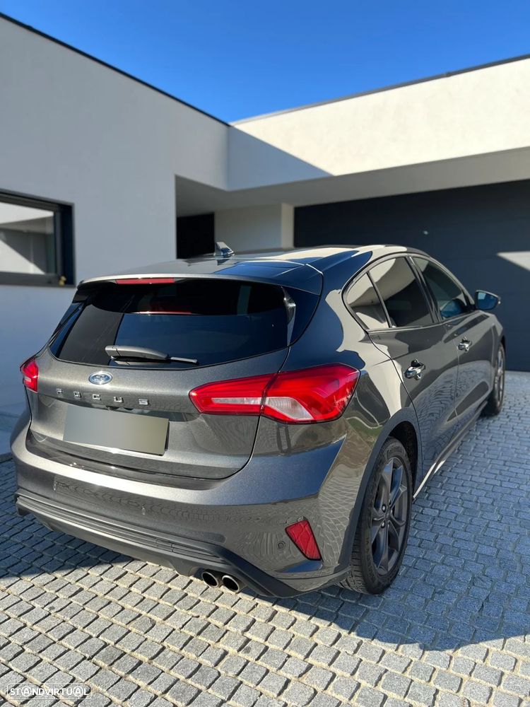 Ford Focus 1.5 TDCi EcoBlue ST-Line - 9