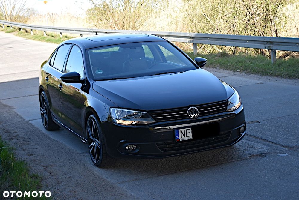 Volkswagen Jetta 1.6 TDI DSG Blue Motion Technology Life - 10